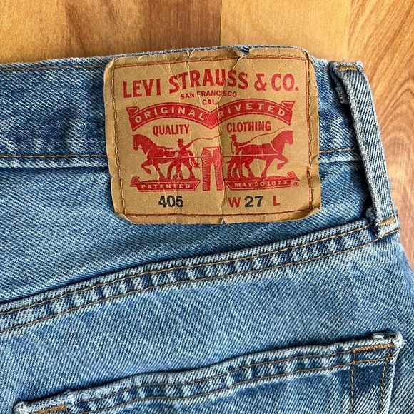 EUC Levi's 405 Blue Denim Men Shorts sz 27 Nice Leather Label No Flaws - Picture 3 of 10